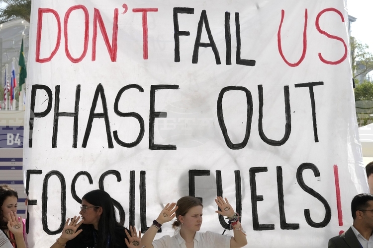 Международна среща за постепенен отказ от изкопаемите горива започва в Колумбия