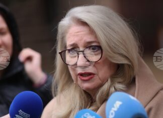 Министерството на туризма е „умерен оптимист“ за предстоящото лято, заяви служебният ресорен министър