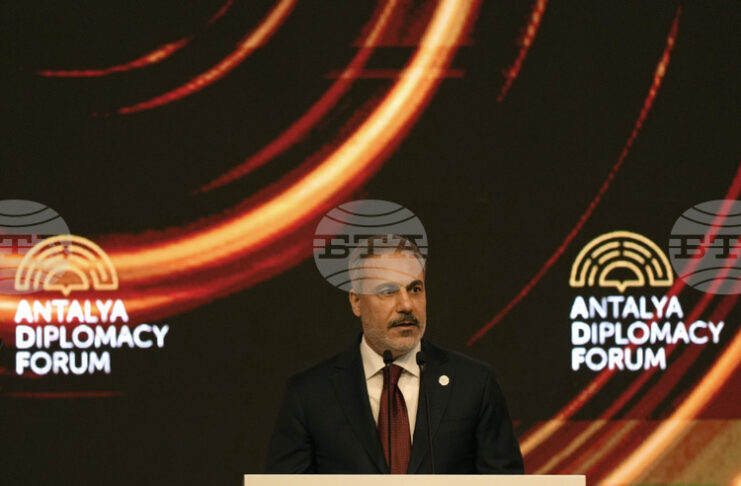 Министрите на външните работи на Турция, Пакистан, Египет и Саудитска Арабия ще се срещнат в кулоарите на форума в Анталия по въпроса за Иран