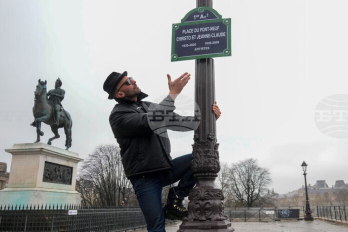 На 4 май в Париж започва инсталирането на проекта на На 4 май в Париж започва инсталирането на проекта на художника JR в почит на Кристо и Жан-Клод