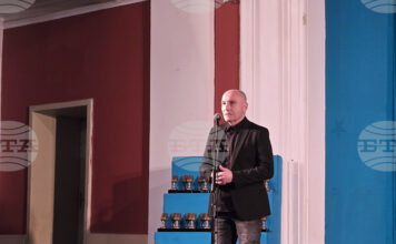 Над 100 млади изпълнители участват в националния конкурс "Звездици за Лора" в Свищов