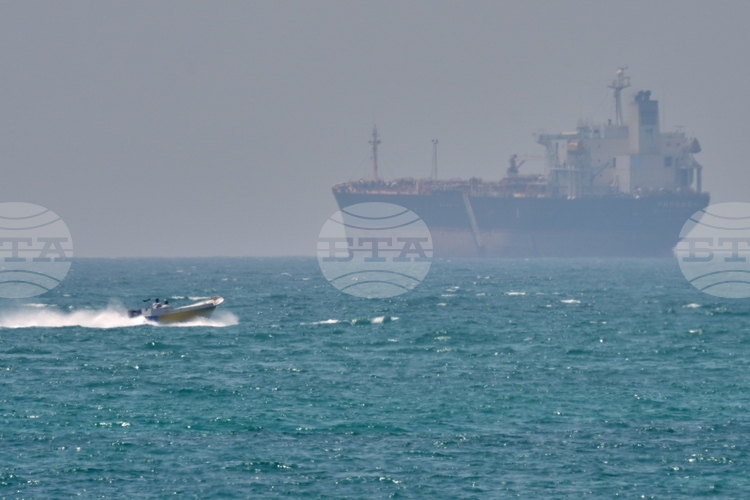 Напълно натоварен танкер с втечнен природен газ премина през Ормузкия проток за пръв път от два месеца