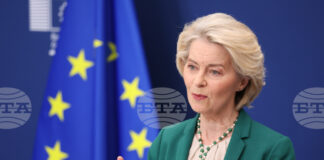 Насилието няма място в политиката, заяви Фон дер Лайен