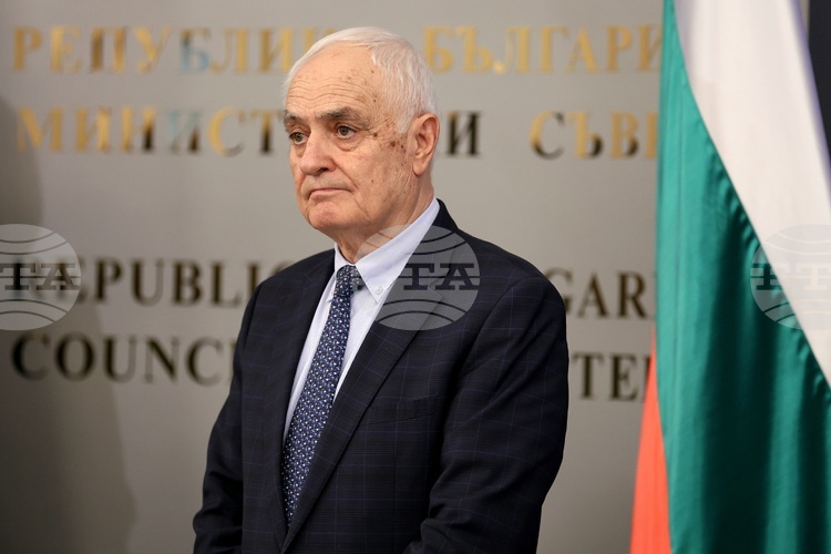 Не разглеждаме нотата от Иран като документ, съдържащ пряка военна заплаха за нашата страна, каза министърът на отбраната Атанас Запрянов