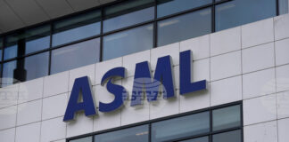 Нидерландският технологичен гигант ASML отчете 15 на сто ръст на нетната печалба за първото тримесечие на годината