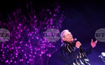 ОБНОВЕНА Почина поетът, композитор и певец Михаил Белчев