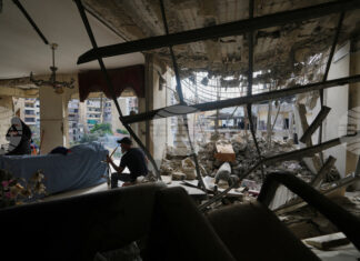 ОБНОВЕНА
                                                                                                Шест убити при израелски удари в Южен Ливан; Израел казва, че е атакувал членове на "Хизбула"