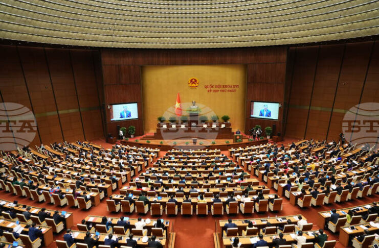 ОБНОВЕНА
                                                                                                Виетнамският парламент избра лидера на Комунистическата партия за президент