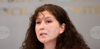Общо 10 897 паравани за гласуване са предоставени на всички общини, съобщи Ваня Нушева от Координационния щаб за изборите