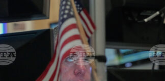 ОБЗОР
                                                                                                Пазарите влизат в седмица с поредица от заседания на водещите централни банки, отчети на големи технологични компании и нов тест за цената на петрола