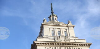 Очаква се по-висока избирателна активност спрямо последните избори, пет са сигурните партии в следващия парламент, според "Алфа Рисърч"