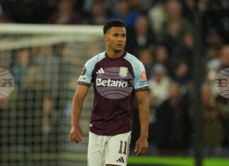 Оли Уоткинс и Астън Вила продължават да се наслаждават на участието си в Лига Европа