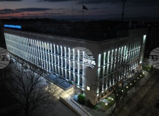 От днес до 19 април сградата на БТА ще свети в бяло по повод Великден и Светлата седмица