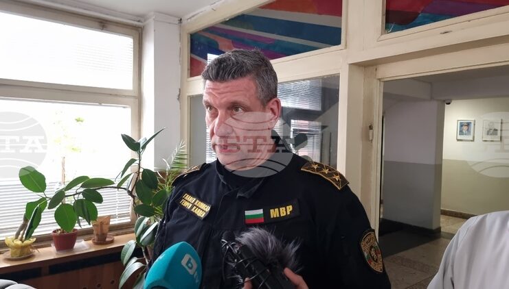 Открити са списъци с имена и суми срещу всяко от тях при полицейска акция в област Плевен, съобщи и.д. главен секретар на МВР Георги Кандев