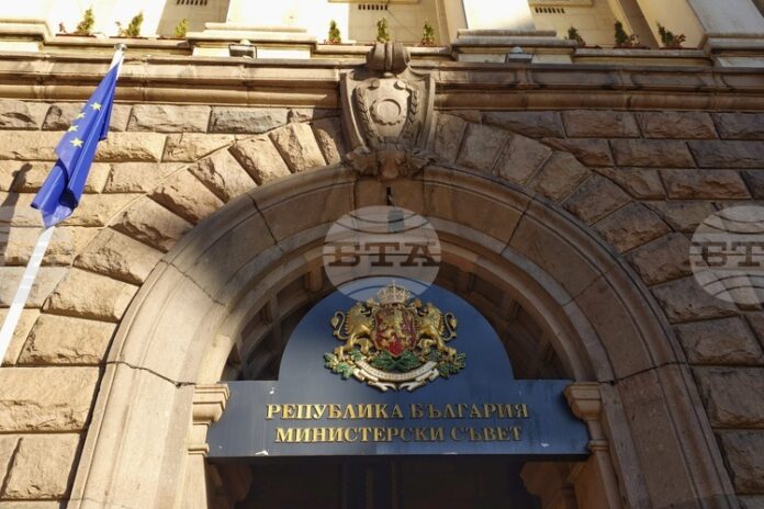 Откриване на консулства, образователни програми и компенсации за родители ще обсъди Министерският съвет