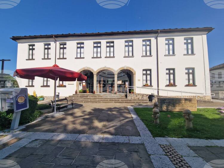 Отменя се срещата с османиста проф. Красимира Мутафова в троянския Музей на занаятите