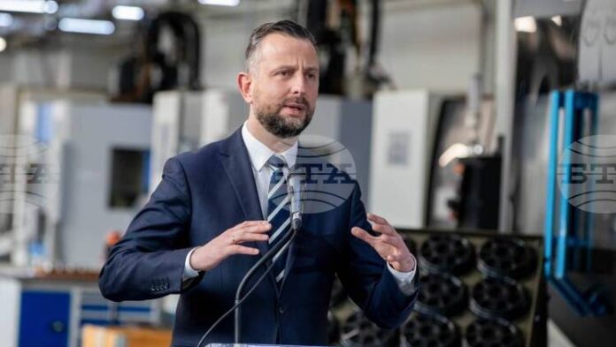 ПАП: Русия продължава с провокациите, които могат да доведат до по-нататъшна агресия, смята полският министър на отбраната