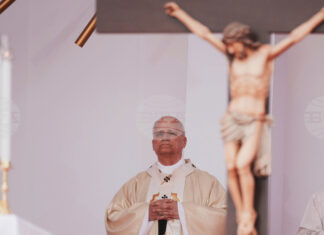 Папа Лъв Четиринадесети призова анголците да преодолеят дълбоките си разделения