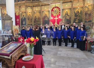 Първият български хор „Янко Мустаков“ изнесе празничен великденски концерт в храм „Света Троица“ в Свищов