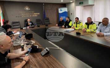 Пътната помощ е работа на свободния бизнес, заяви служебният регионален министър на среща с представители на Асоциацията на собствениците на специализирана пътна помощ в България