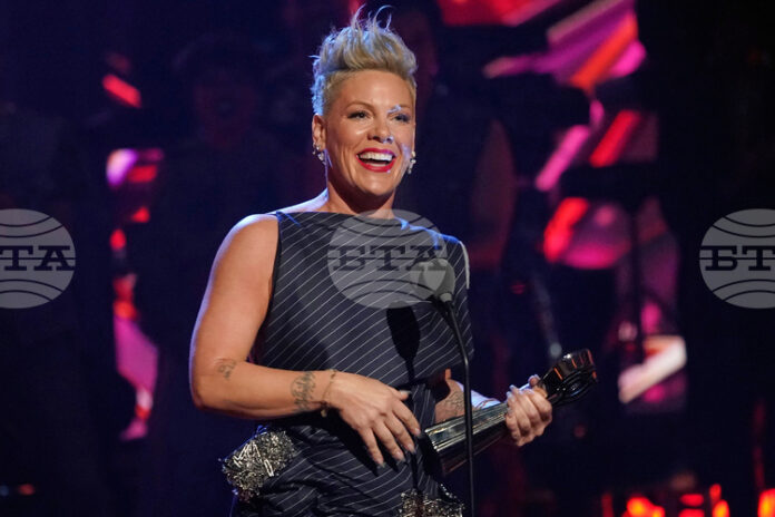 Певицата Пинк ще бъде водеща на церемонията за театралните награди „Тони” през юни