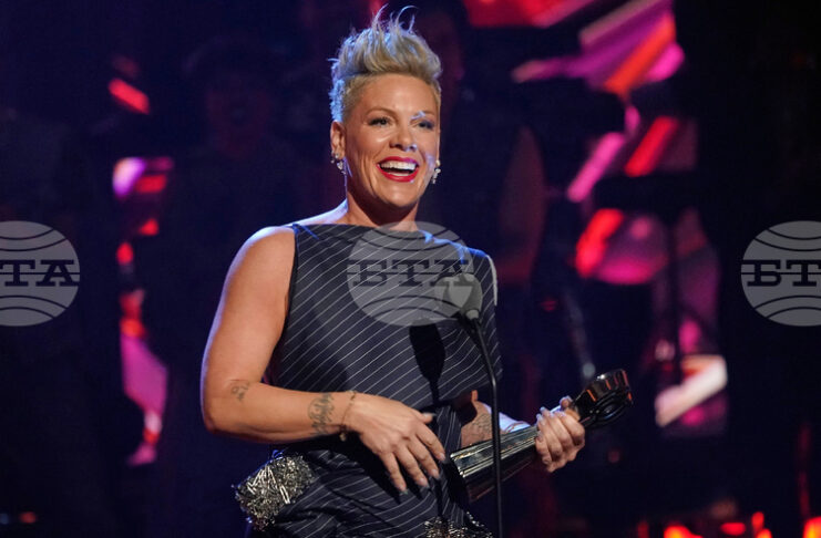 Певицата Пинк ще бъде водеща на церемонията за театралните награди „Тони” през юни