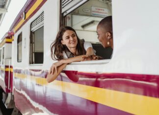 влак, пътуване