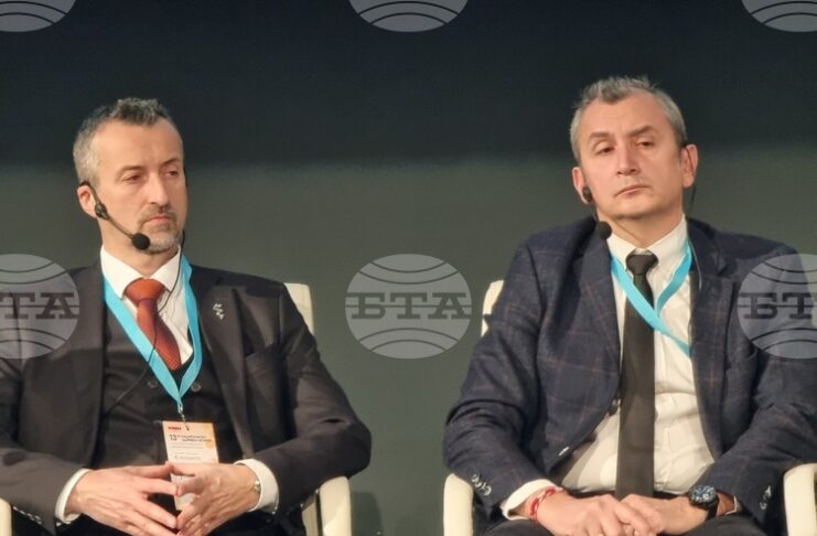 Правим всичко възможно да спасим цялата инвестиция за хеликоптерите за спешна помощ и базите им, каза здравният министър Михаил Околийски