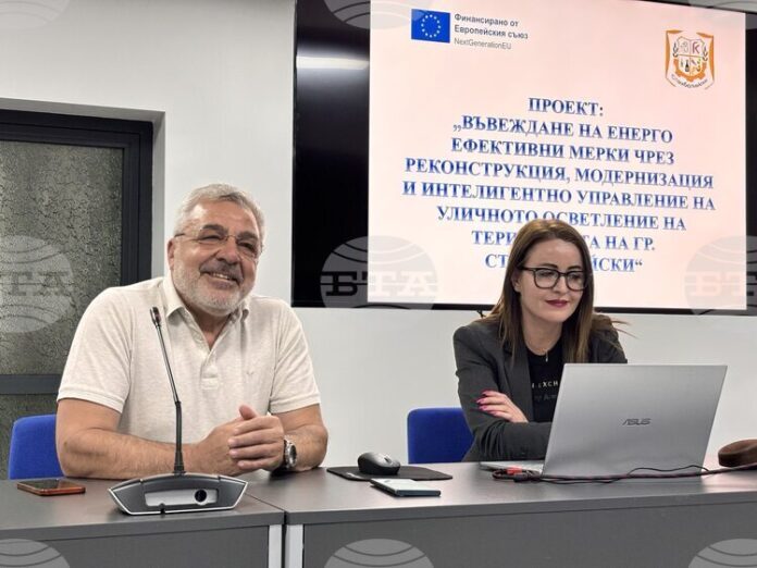 Приключиха два проекта за подмяна на уличното осветление в няколко населени места в община Стамболийски, финансирани по НПВУ