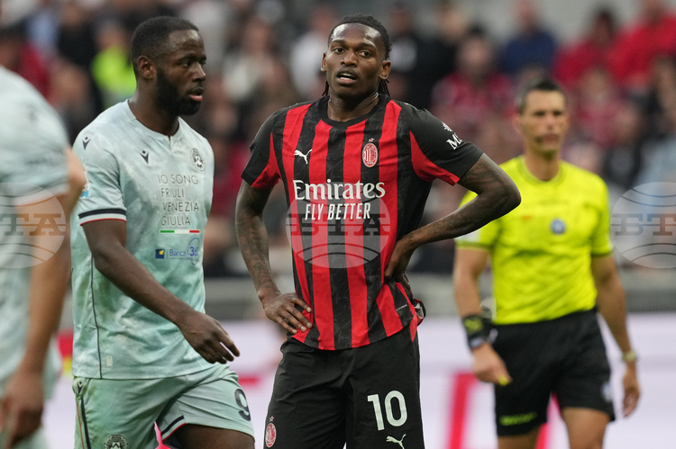 Рафаел Леао от Милан е в трансферните планове на Байерн и Барселона