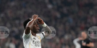 Реал Мадрид иска да удължи договора на Винисиус