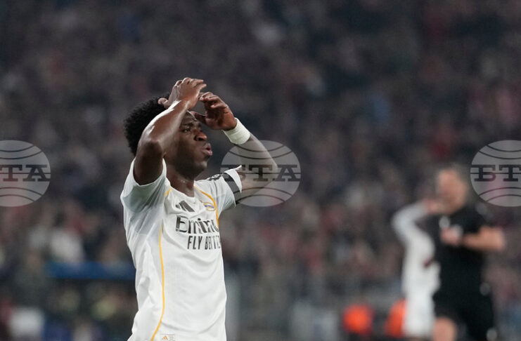 Реал Мадрид иска да удължи договора на Винисиус