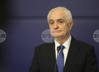 С подписаното споразумение за сигурност с Украйна ние не поемаме никакви военни ангажименти, каза министърът на отбраната Атанас Запрянов