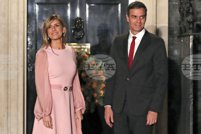 Съпругата на испанския премиер Санчес подаде жалба срещу крайнодесен инфлуенсър