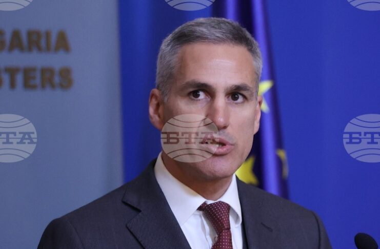 Състезателите по сноуборд Тервел и Малена Замфирови се включват в кампания на правителството срещу хазартната зависимост, обяви служебният премиер