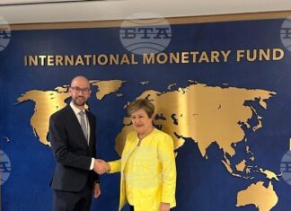 Служебният министър на финансите Георги Клисурски разговаря с управляващия директор на МВФ Кристалина Георгиева във Вашингтон