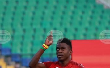 Сръбският шампион Цървена звезда (Белград) се интересува от халфа на ЦСКА Джеймс Eтo'o, твърди камерунско издание