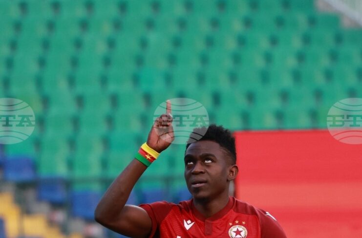 Сръбският шампион Цървена звезда (Белград) се интересува от халфа на ЦСКА Джеймс Eтo'o, твърди камерунско издание