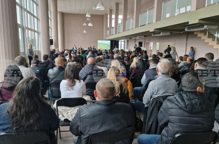 Стандартите, които трябва да изпълнят земеделците, за да получат плащания по Кампания 2026, бяха представени на среща в Шумен