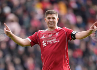 Стивън Джерард разкри, че е посъветвал Мохамед Салах да не си тръгва от Ливърпул без да оправи отношенията си с всички в клуба