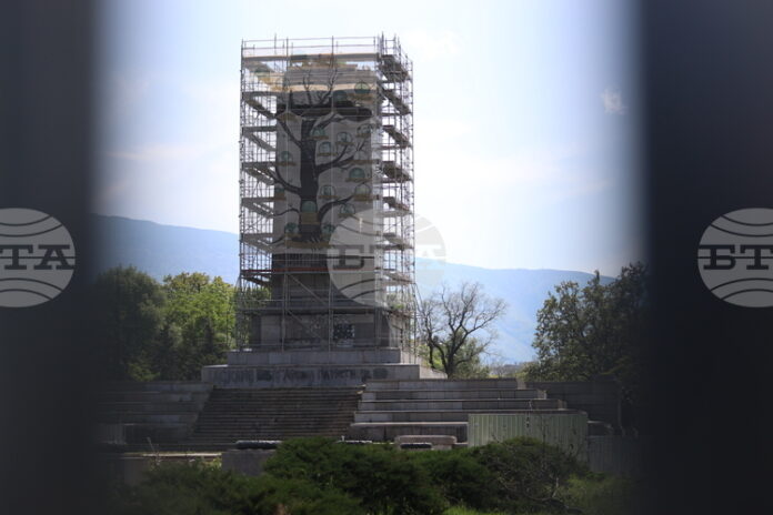 Строителното скеле в парк „Княжеска градина“ ще бъде демонтирано, съобщиха от Областната администрация на София