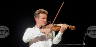 Светлин Русев вдигна на крака публиката на соловия си концерт в София