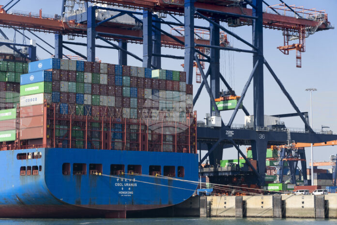 Свободните търговски споразумения могат да ускорят растежа в ЕС и да смекчат ефекта от митата на САЩ, показва анализ на „Ифо“