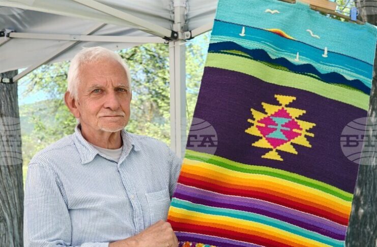 Тъкането не е просто занаят, а медитация и начин за съхраняване на българския дух, смята майсторът Валери Йотов