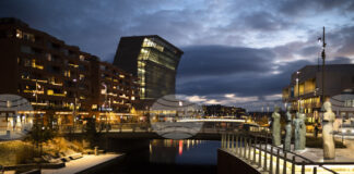 Търговският излишък на Норвегия нараства рязко през март заради ръст на износа на петрол