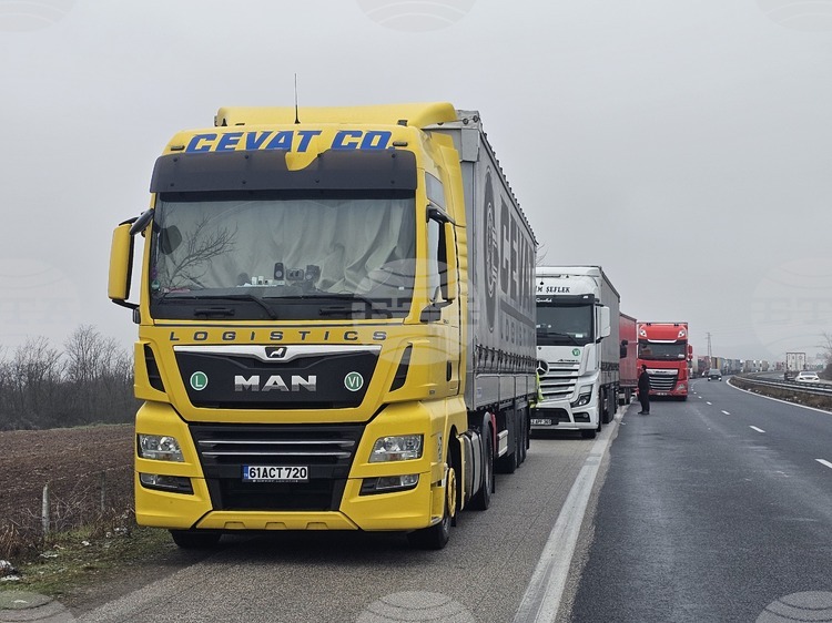 Трафикът е интензивен на ГКПП „Капитан Андреево“ на изход за товарни автомобили