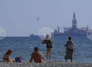 Турската държавна петролна компания и „ТоталЕнерджис“ подписаха споразумение за проучвания за нефт и газ в Черно море