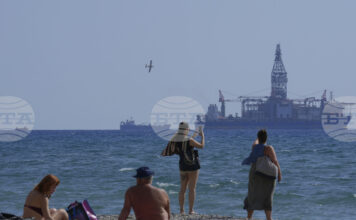 Турската държавна петролна компания и „ТоталЕнерджис“ подписаха споразумение за проучвания за нефт и газ в Черно море