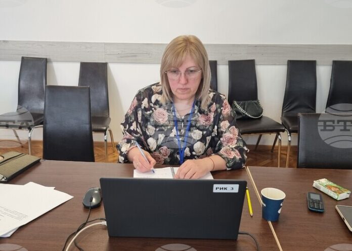 Установени са несъответствия при хартиени бюлетини за парламентарните избори, предназначени за общините Шумен, Каспичан и Нови пазар