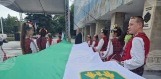 Великденски концерт, благотворителен базар и игра организират в Раднево